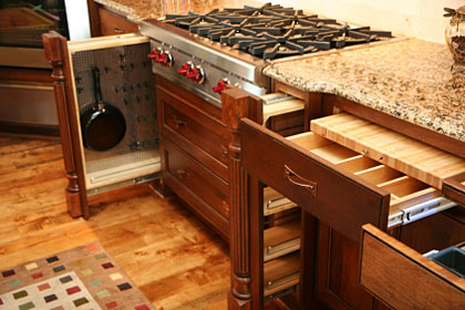 Kitchen Cabinet Storage Features
